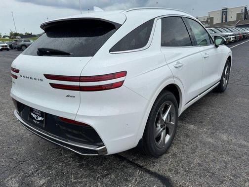 Uyuni White 2026 Genesis GV70 2.5T Advanced