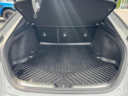 Ceramic Silver 2023 Kia Stinger GT2