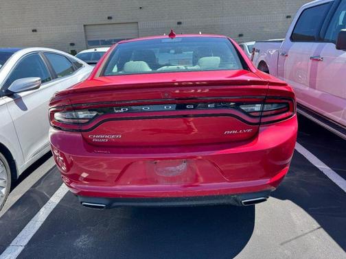 Redline Red Tricoat Pearl 2016 Dodge Charger SXT