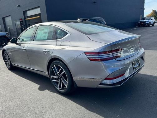 2026 Genesis G80 2.5T
