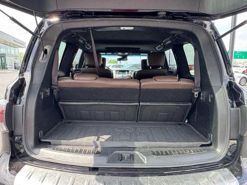 2016 INFINITI QX80 Limited