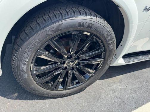 Moonstone White 2019 INFINITI QX80 Luxe