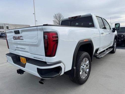 2024 GMC Sierra 2500 Denali
