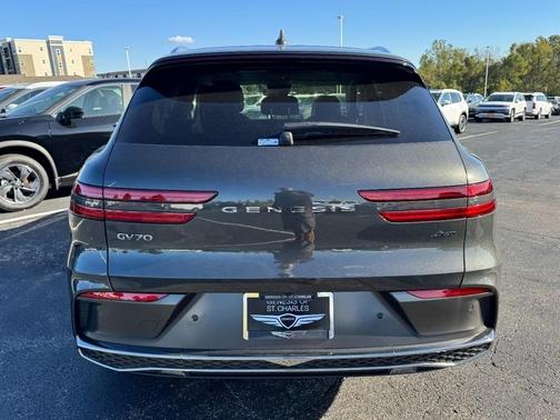 2026 Genesis GV70 2.5T Advanced