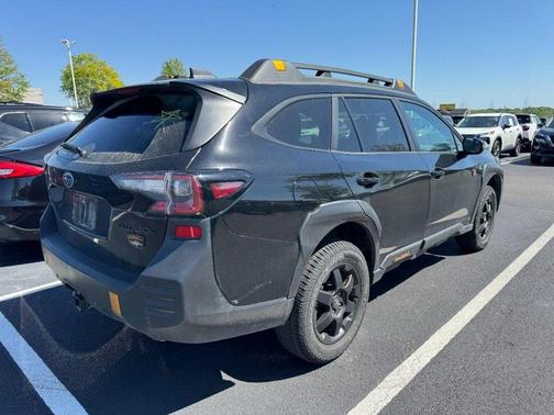 Crystal Black Silica 2025 Subaru Outback Wilderness