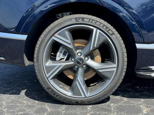 2025 Genesis GV80 2.5T Prestige