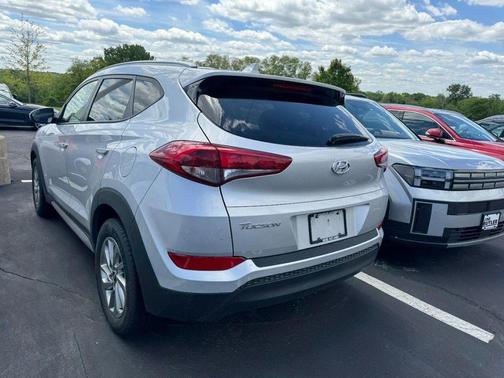Molten Silver 2018 Hyundai TUCSON SEL