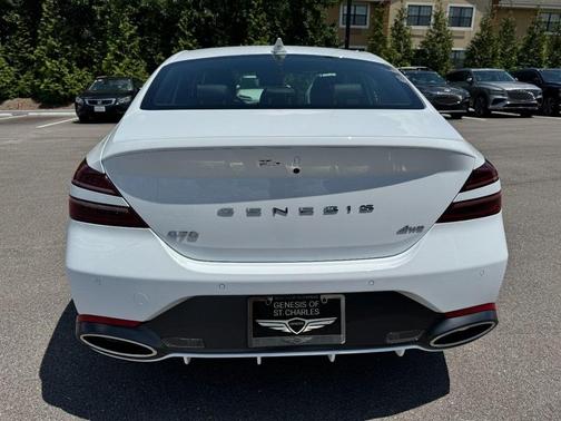 2025 Genesis G70 2.5T