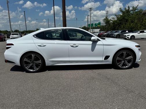 2025 Genesis G70 2.5T
