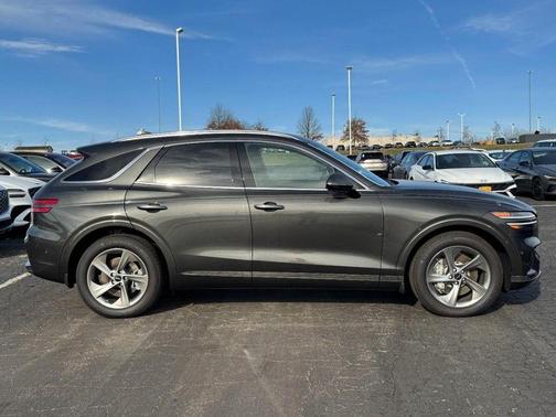 2026 Genesis GV70 2.5T Advanced