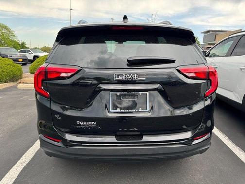 Ebony Twilight Metallic 2021 GMC Terrain SLT