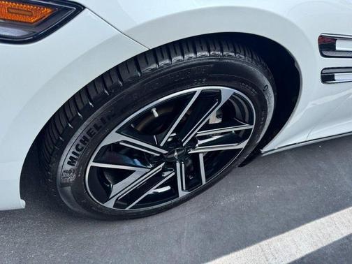 2025 Genesis G80 2.5T Advanced