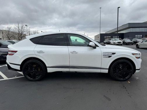 Uyuni White 2026 Genesis GV80 Coupe 3.5T e-SC Prestige Black