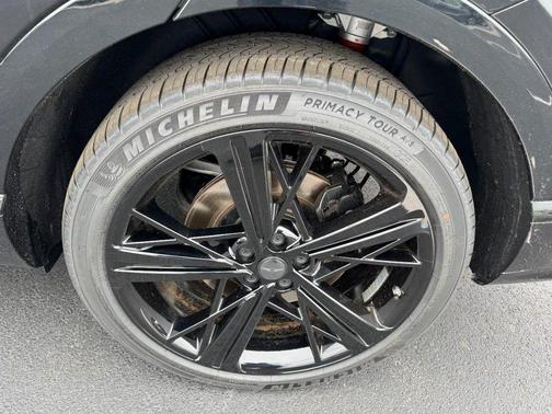 Vik Black 2026 Genesis GV80 Coupe 3.5T e-SC Prestige Black
