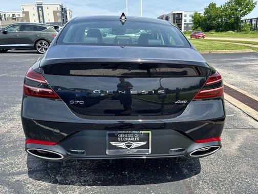 Vik Black 2026 Genesis G70 2.5T Prestige