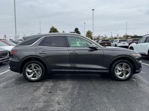 2026 Genesis GV70 2.5T Select