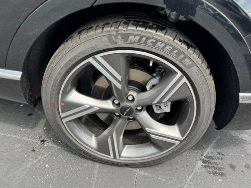 Vik Black 2026 Genesis GV80 3.5T Prestige