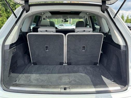 2022 Audi Q7 55 Premium Plus