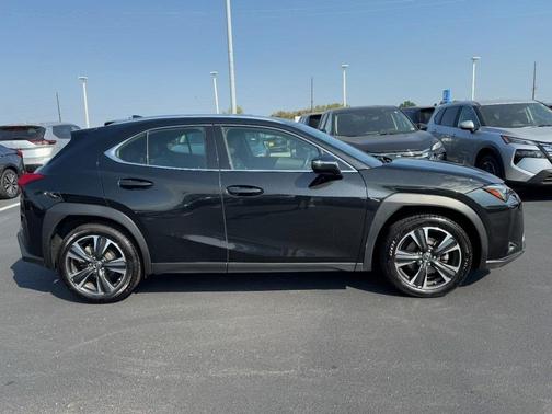 2019 Lexus UX 200 Base