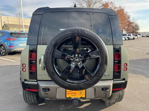 2022 Land Rover Defender 110 X-Dynamic HSE