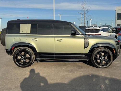 2022 Land Rover Defender 110 X-Dynamic HSE