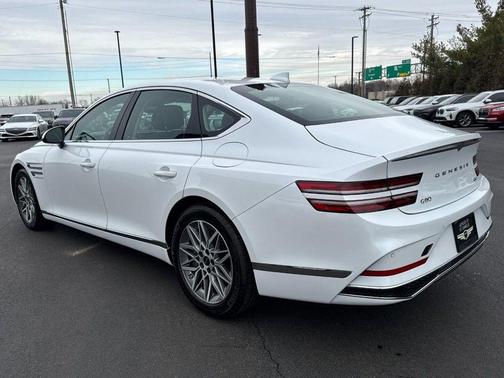 2025 Genesis G80 2.5T