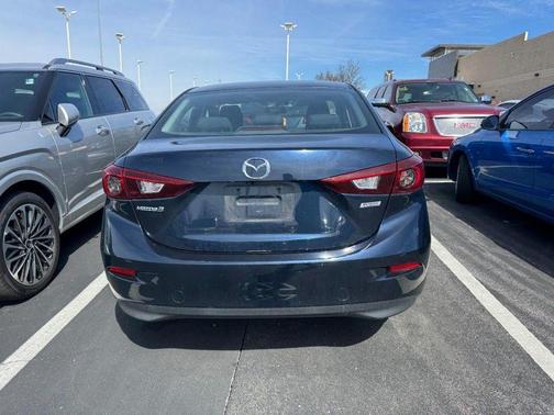 2016 Mazda Mazda3 i Sport