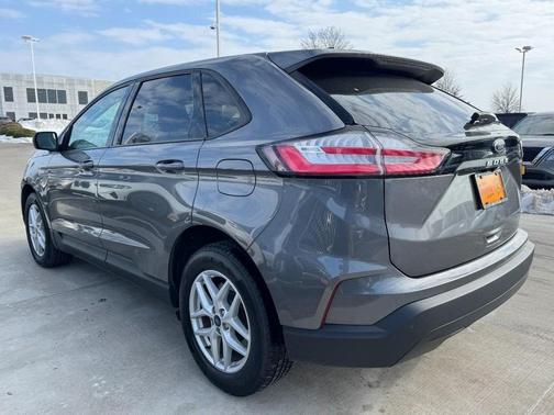 2021 Ford Edge SE