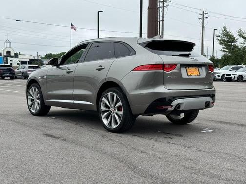 2019 Jaguar F-PACE S