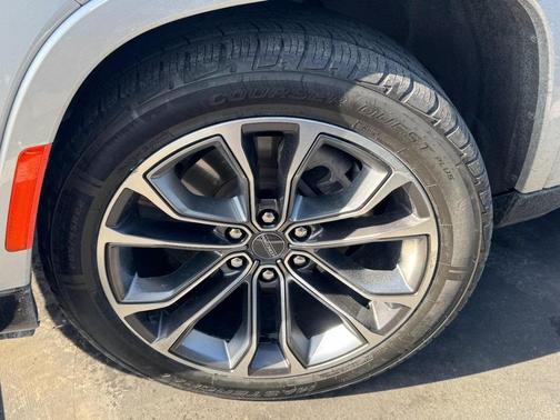 2023 Jeep Grand Wagoneer Series III