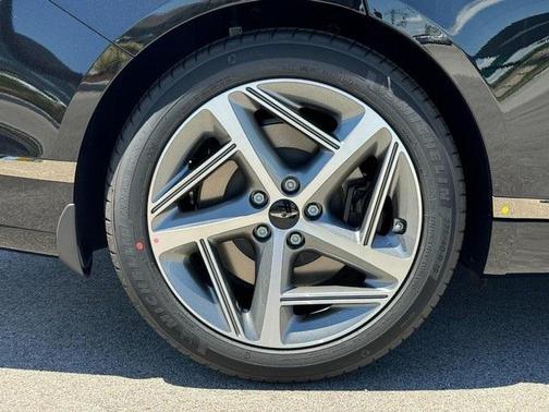 2025 Genesis G80 3.5T