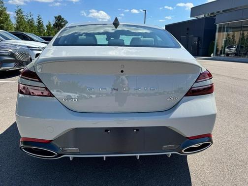 2025 Genesis G70 2.5T