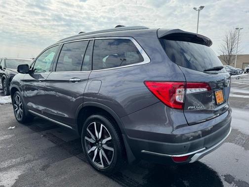 2019 Honda Pilot Touring 8-Passenger