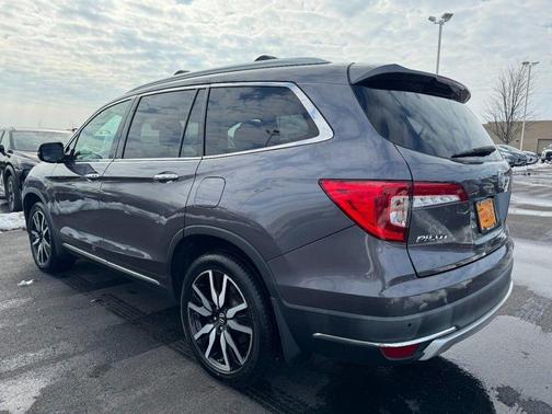 2019 Honda Pilot Touring 8-Passenger