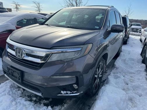 2019 Honda Pilot Touring 8-Passenger