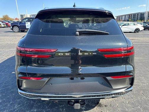 Vik Black 2027 Genesis GV70 2.5T Advanced