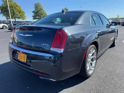 2016 Chrysler 300C Platinum