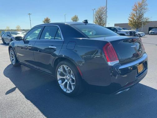 2016 Chrysler 300C Platinum