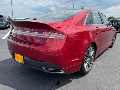 2016 Lincoln MKZ Base