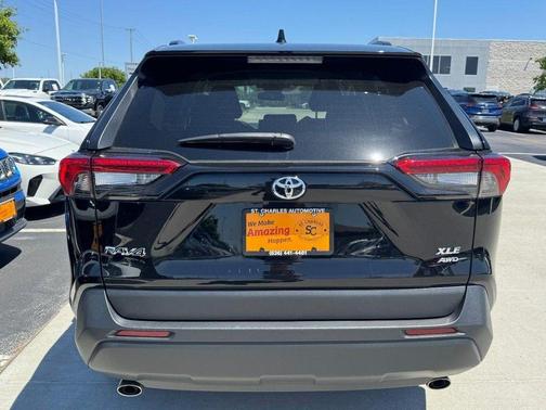 Midnight Black Metallic 2022 Toyota RAV4 XLE