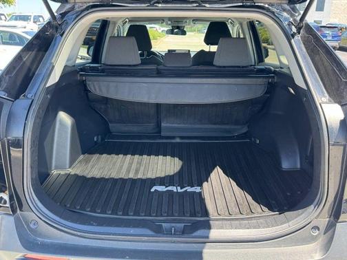 Midnight Black Metallic 2022 Toyota RAV4 XLE
