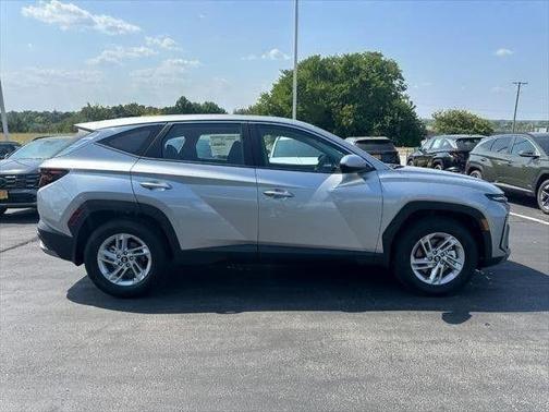 Shimmering Silver 2026 Hyundai TUCSON SE