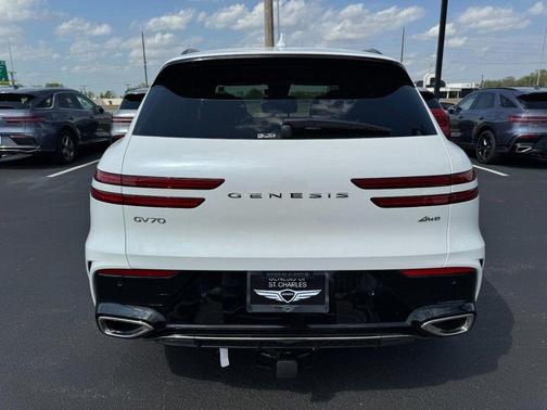 Uyuni White 2026 Genesis GV70 2.5T Sport Prestige