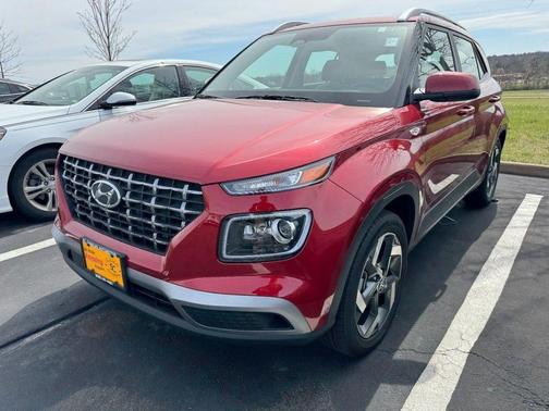 2025 Hyundai VENUE Limited