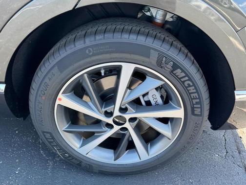 2026 Genesis GV80 2.5T Advanced