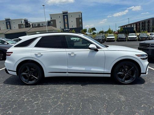 Uyuni White 2026 Genesis GV70 2.5T Sport Prestige