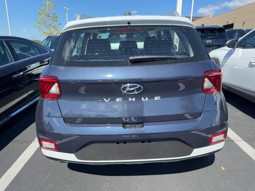 2025 Hyundai VENUE Limited