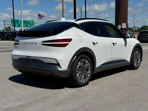 2024 Genesis GV60 Standard