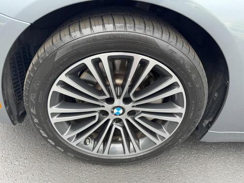 2020 BMW 530 i xDrive