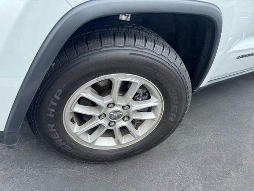 2018 Jeep Grand Cherokee Laredo E